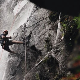 Canyoning dans le canyon d'Angon à Talloires