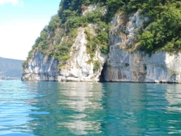 Grotte cahée Roc de Cher Talloires